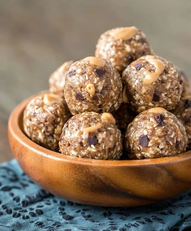 No-Bake Peanut Butter Energy Bites