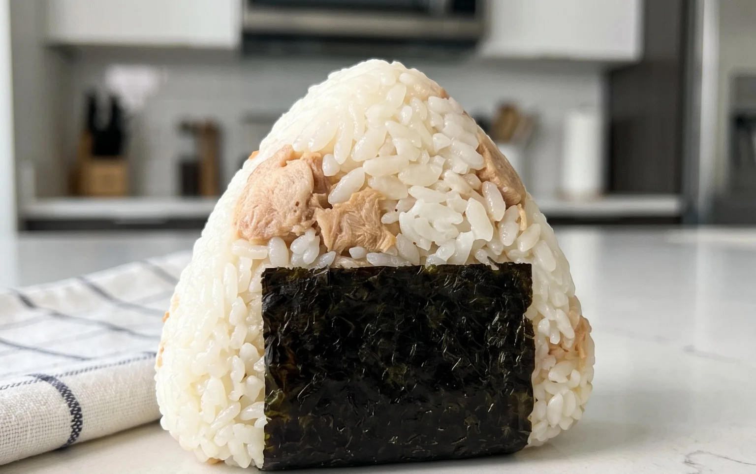 15-min. Easy Japanese Tuna Onigiri